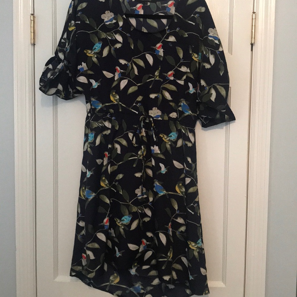 Great navy bird print dress